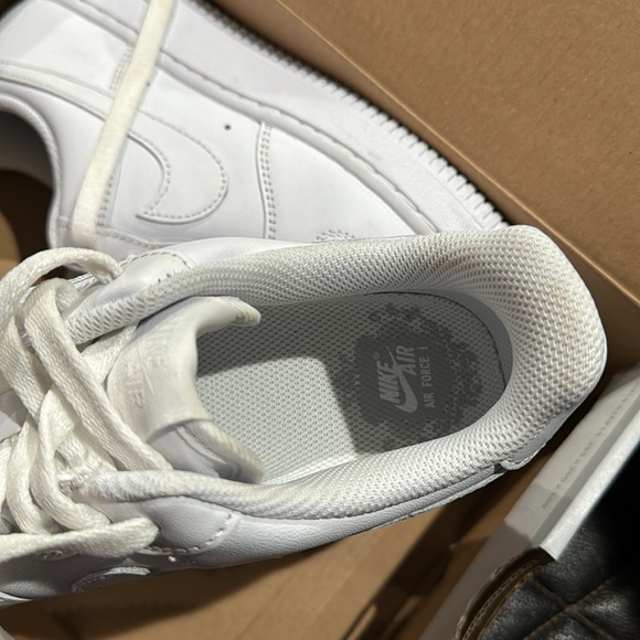 Nike Women's Gymnastics Shoes - Picture 5 of 9